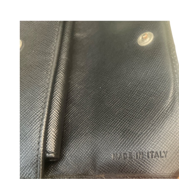 Prada Milano Black Leather Wallet - Picture 2 of 12